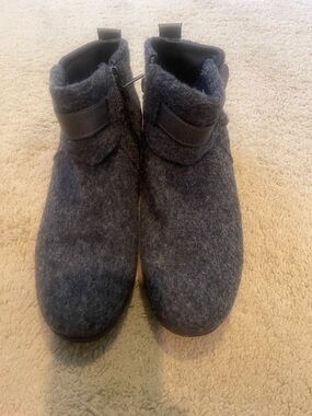 BearPaw Gray Wool Ankle Booties